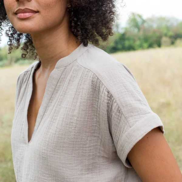 Blouse col tunisien unie en double gaze de coton , taupe clair