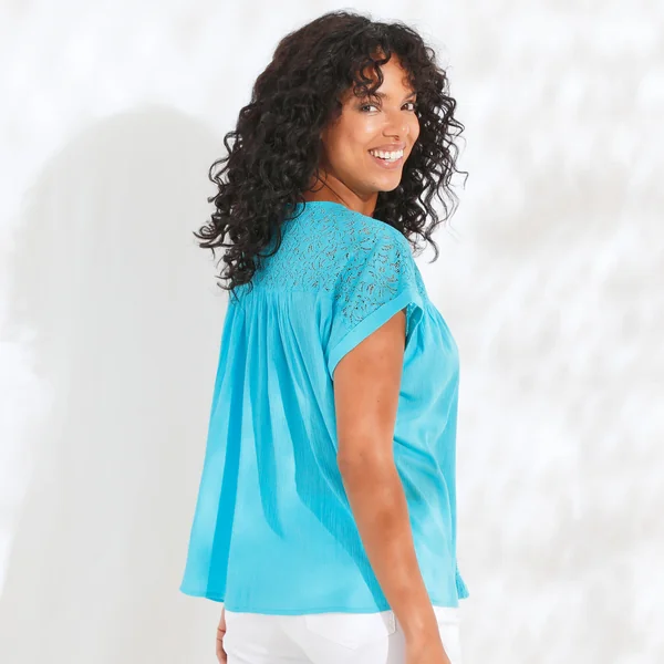 Blouse macramé, crépon coton, bleu turquoise
