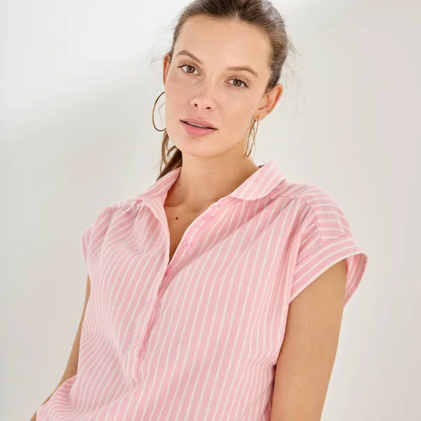 Blouse manches courtes à revers, rayures bicolores, rose / blanc