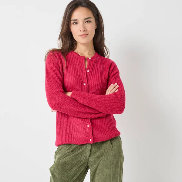 Cardigan boutons perles fantaisie, maille anglaise toucher doux, framboise