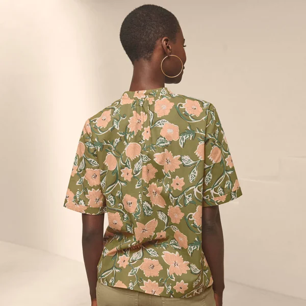 Chemisier imprimé floral col tunisien, manches courtes, vert / pêche