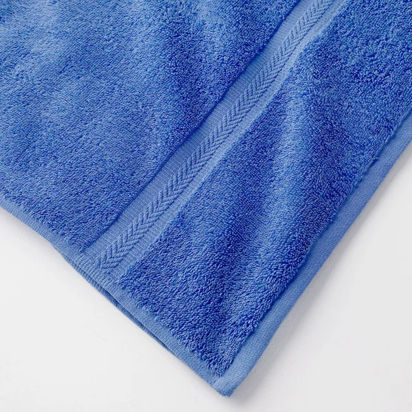 Collection serviettes de bain unies 420 g/m2 confort moelleux, bleu dur