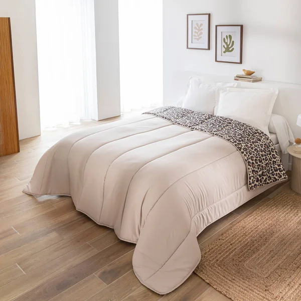 Couette microfibre imprimé léopard 200 g/m², beige / noir