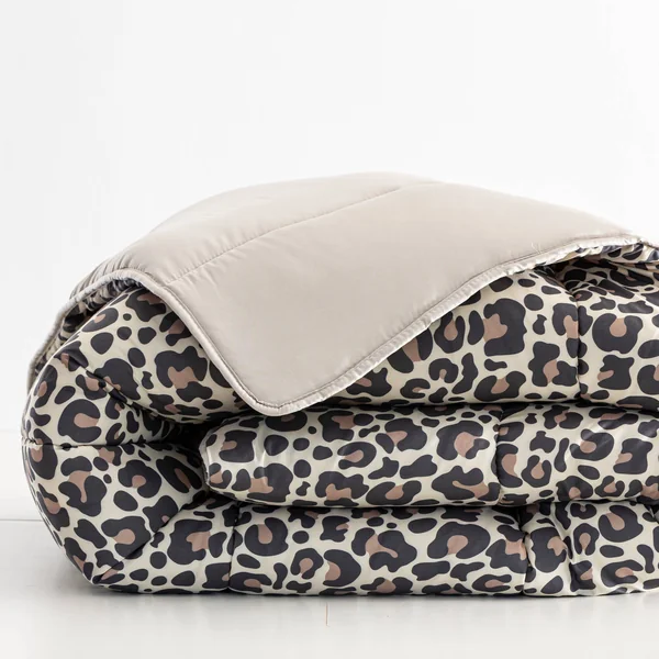 Couette microfibre imprimé léopard 200 g/m², beige / noir