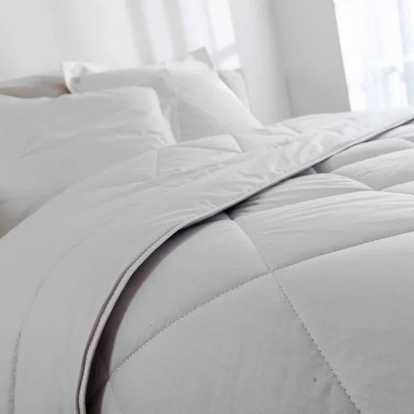 Couette naturelle garnie poils de chameau, naturel
