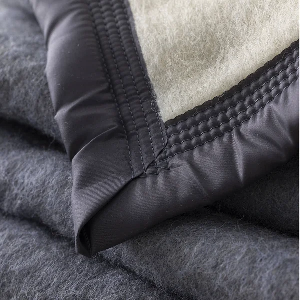 Couverture bicolore pure laine 600 g/m², gris foncé