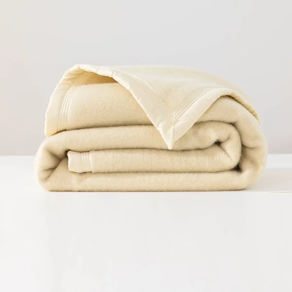 Couverture bicolore pure laine 800 g/m², écru