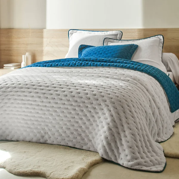 Couvre-lit réversible microfibre matelassée/sherpa, bleu paon