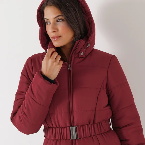 Doudoune courte ceinturée, rouge foncé