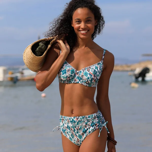 Haut de maillot de bain avec armatures Tanza - forme corbeille, écru / émeraude