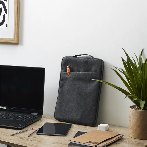 HOUSSE DE PROTECTION PC MULTIPOCHE
