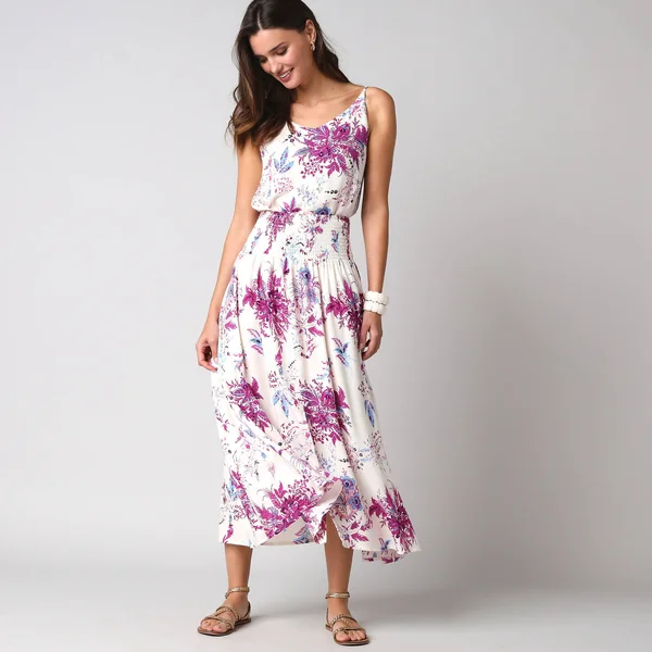 Jupe longue évasée imprimé floral, taille smockée, écru / rose