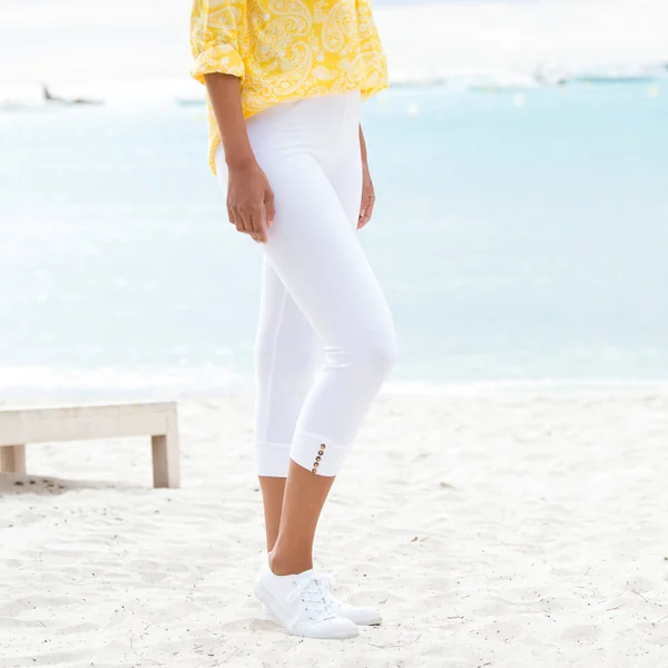 Legging 3/4, bas boutonné, blanc