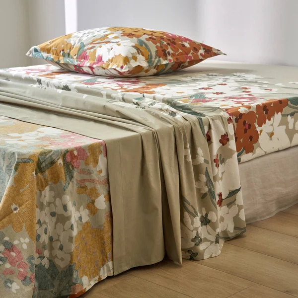 Linge de lit Capucine en coton imprimé, grège