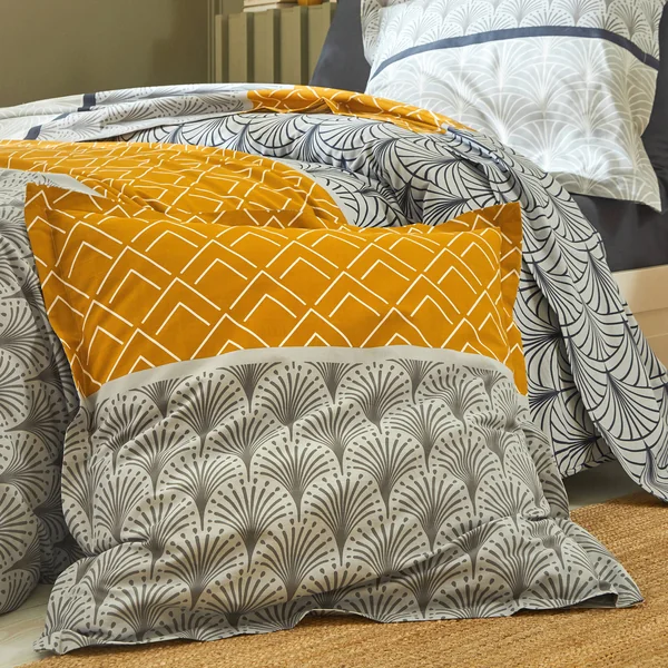 Linge de lit Eddy en coton à motifs graphiques, caramel