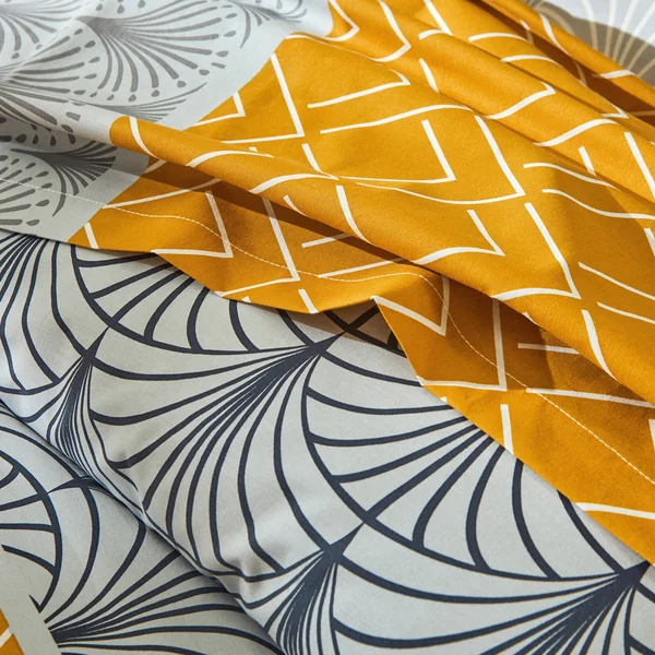 Linge de lit Eddy en coton à motifs graphiques, caramel