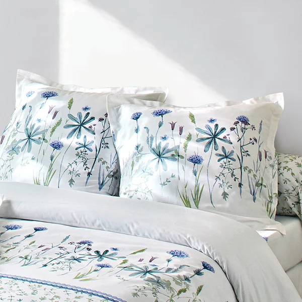 Linge de lit Julie en coton imprimé herbier, blanc