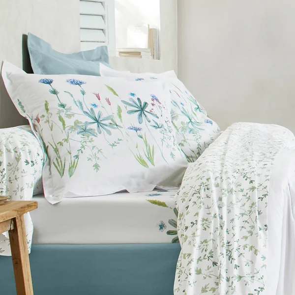 Linge de lit Julie en coton imprimé herbier, blanc