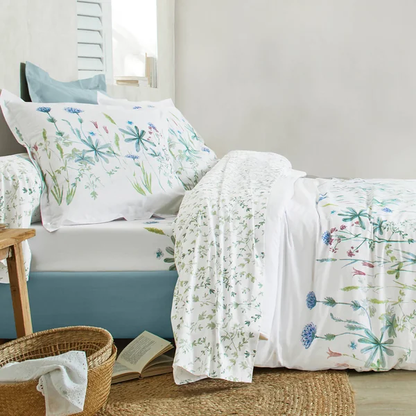 Linge de lit Julie en coton imprimé herbier, blanc