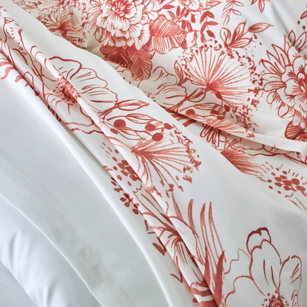 Linge de lit Lydia en coton imprimé, bois de rose