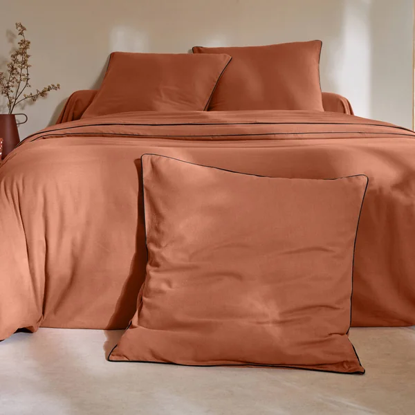 Linge de lit uni flanelle passepoil contrasté, collection "Intemporelle", tomette