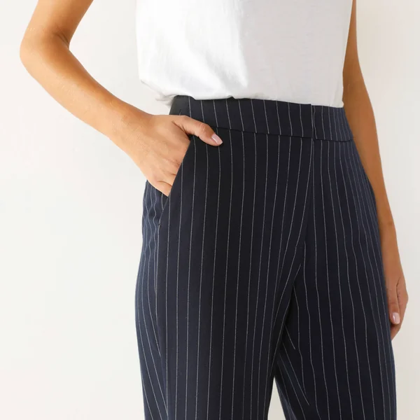 Pantalon 7/8ème coupe cigarette, imprimé rayé, marine