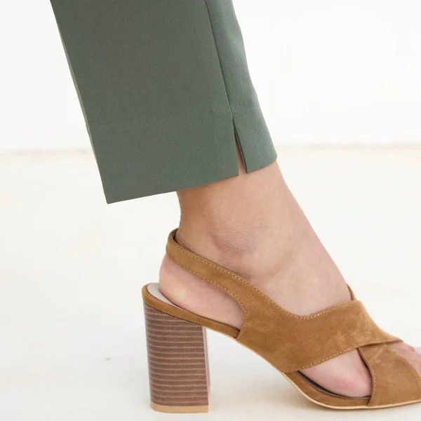Pantalon 7/8ème coupe cigarette, uni, kaki