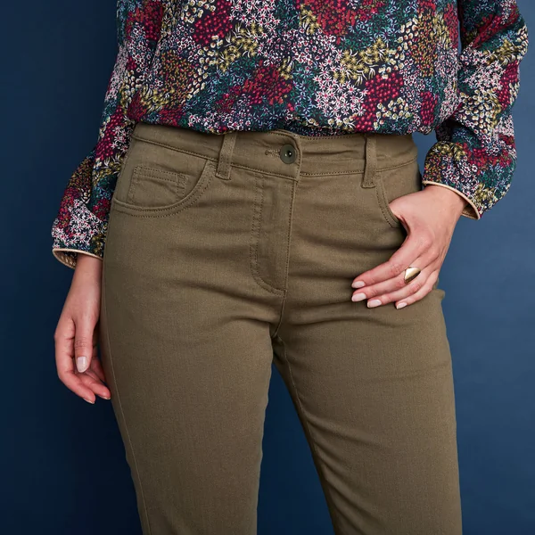 Pantalon droit gainant - grande stature entrej. 78 cm, vert olive