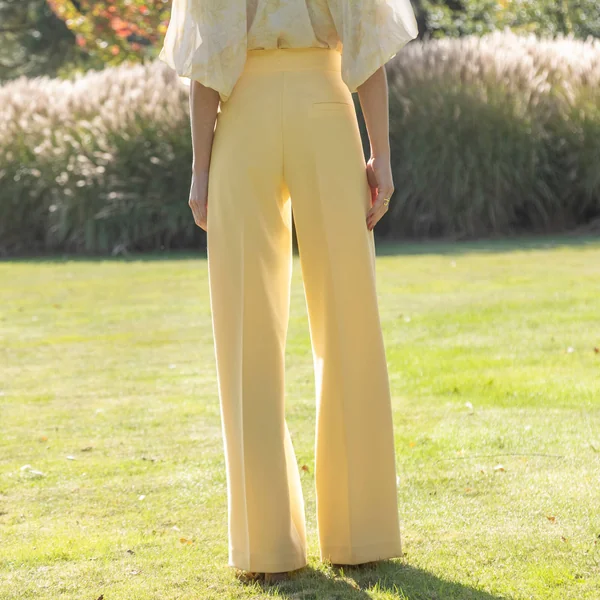 Pantalon large à pinces taille haute, uni, vanille