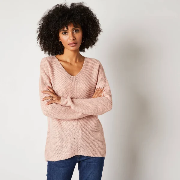 Pull col V, maille anglaise toucher doux, rose poudré