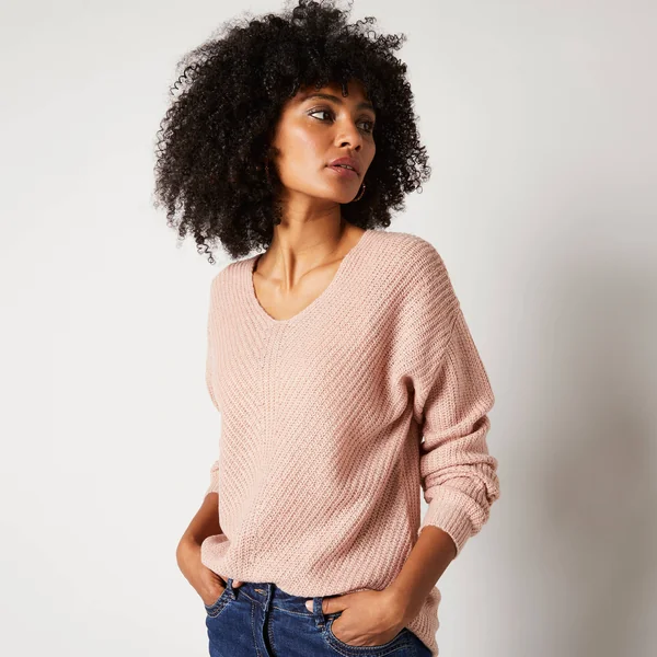 Pull col V, maille anglaise toucher doux, rose poudré