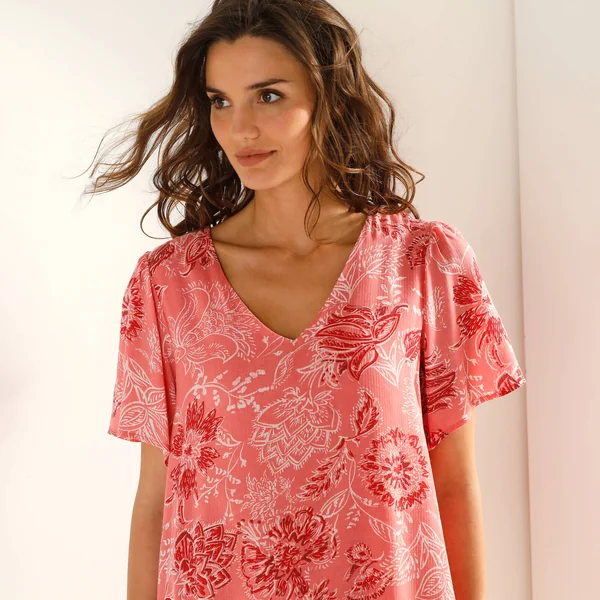 Robe col V manches courtes, voile jacquard imprimé, corail