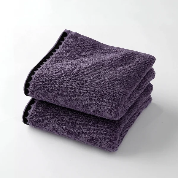 Serviettes de bain finition broderie fantaisie - 420g/m2, aubergine