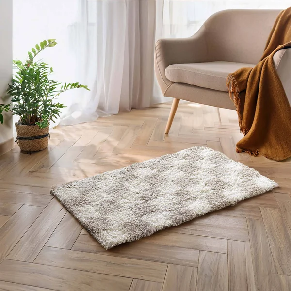 Tapis rectangulaire, motif damiers, taupe / blanc
