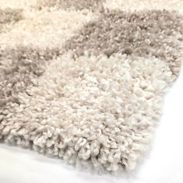 Tapis rectangulaire, motif damiers, taupe / blanc